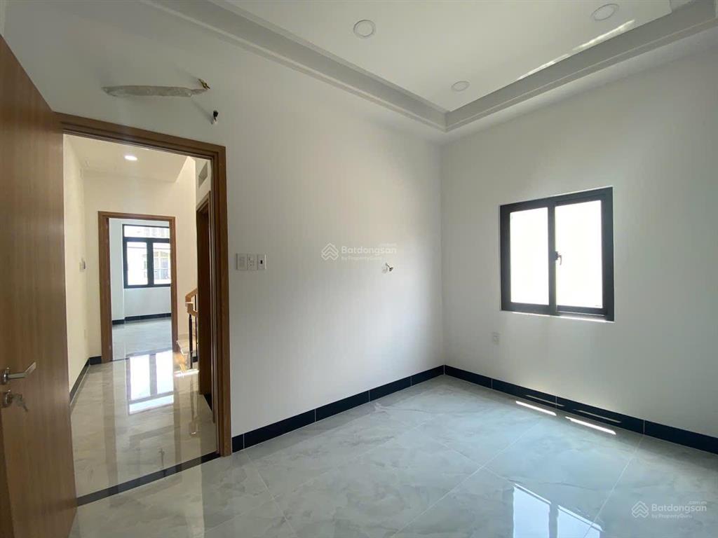 Bán nhà mtkd 4 tầng mới đẹp ngay nơ trang long  lê quang định, dts 200m2, 6pn, giảm còn 15.49 tỷ