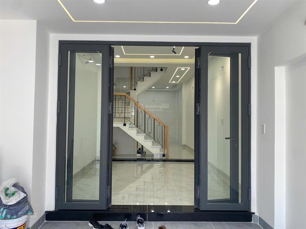 Bán nhà mtkd 4 tầng mới đẹp ngay nơ trang long  lê quang định, dts 200m2, 6pn, giảm còn 15.49 tỷ