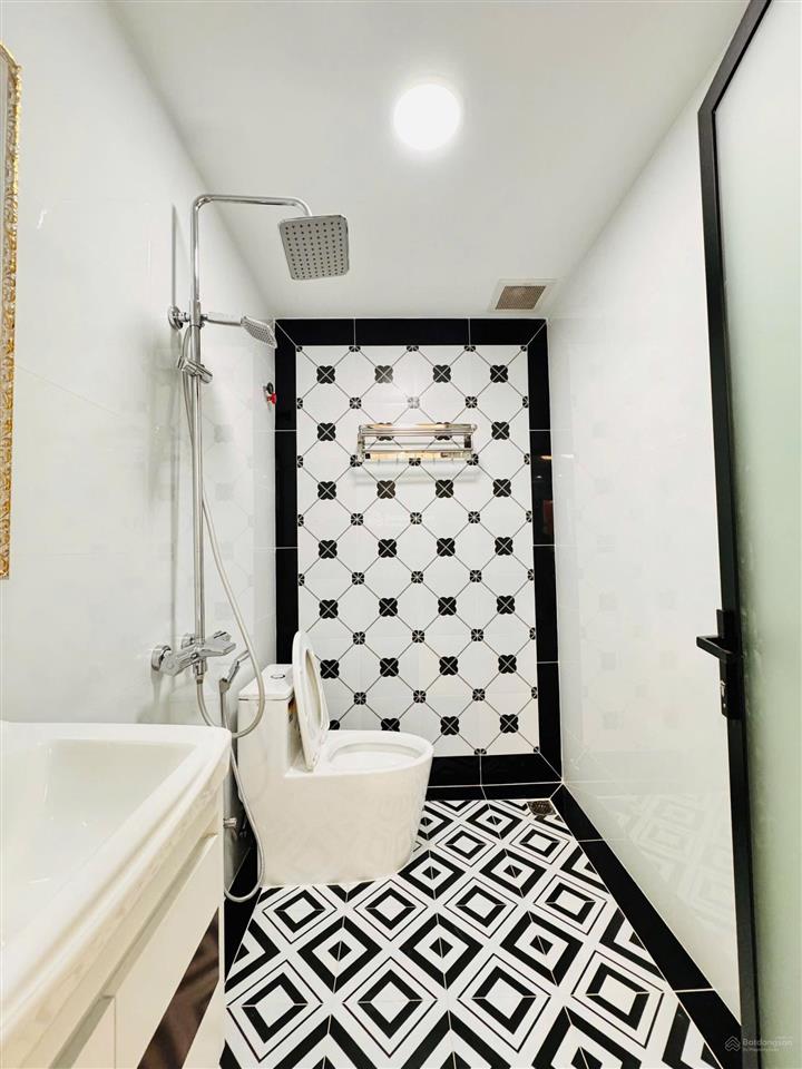 Bán nhà 5 tầng full nội thất cao cấp sát bình thạnh, phú nhuận, gần sân bay, dts 170m2 chỉ 6.9 tỷ