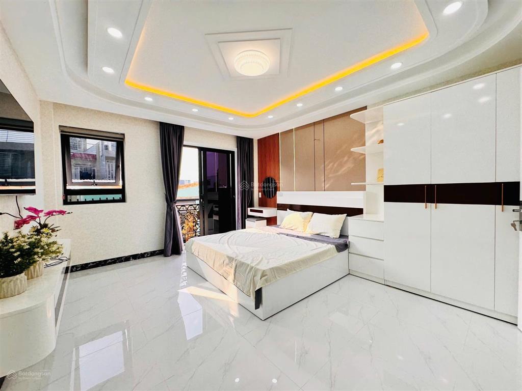 Bán nhà 5 tầng full nội thất cao cấp sát bình thạnh, phú nhuận, gần sân bay, dts 170m2 chỉ 6.9 tỷ