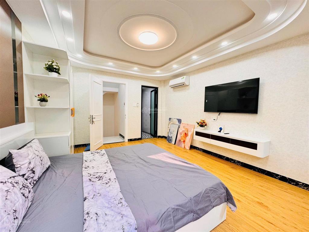 Bán nhà 5 tầng full nội thất cao cấp sát bình thạnh, phú nhuận, gần sân bay, dts 170m2 chỉ 6.9 tỷ