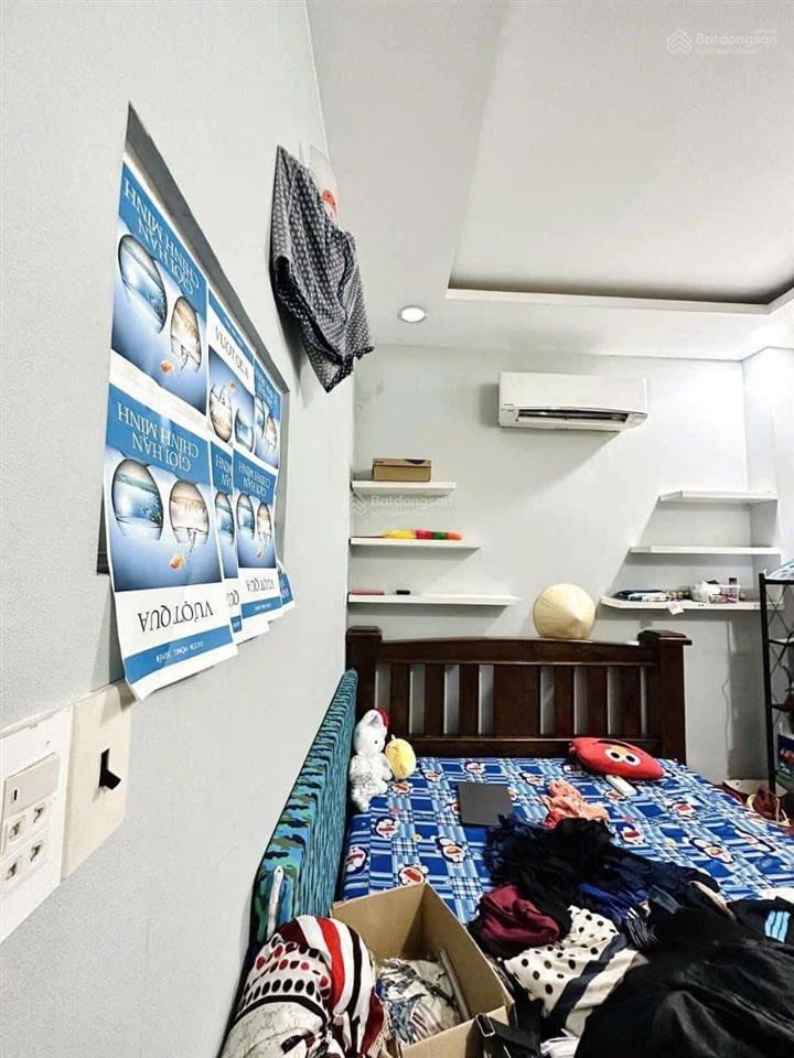 Chính chủ bán gấp căn nhà gần chợ phú lợi 2, đường phạm thế hiển, 1 lầu, 5mx14m, giá 1 tỷ 2