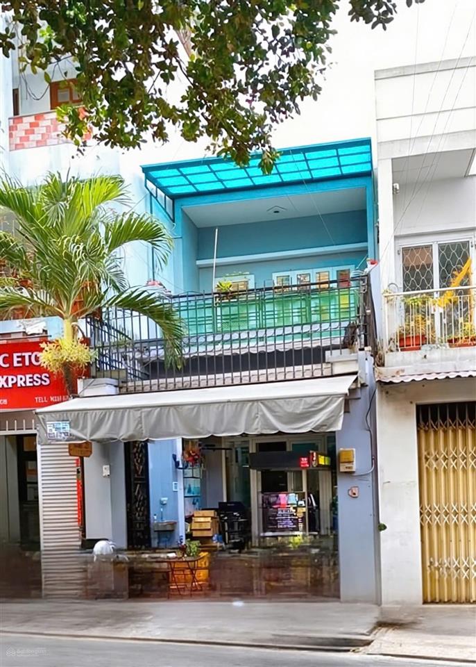 Bán gấp căn nhà ở ngay bến xe quận 8, đường tạ quang bữu, 1 lầu, 4,5mx14m, giá 2 tỷ 3