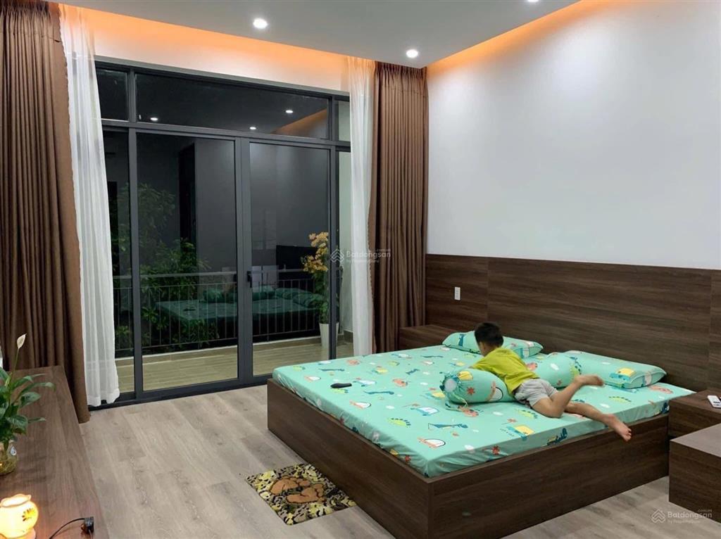 Bán gấp nhà ở gần chợ nhị thiên đường, đường tạ quang bửu, đang cho thuê 17tr/tháng