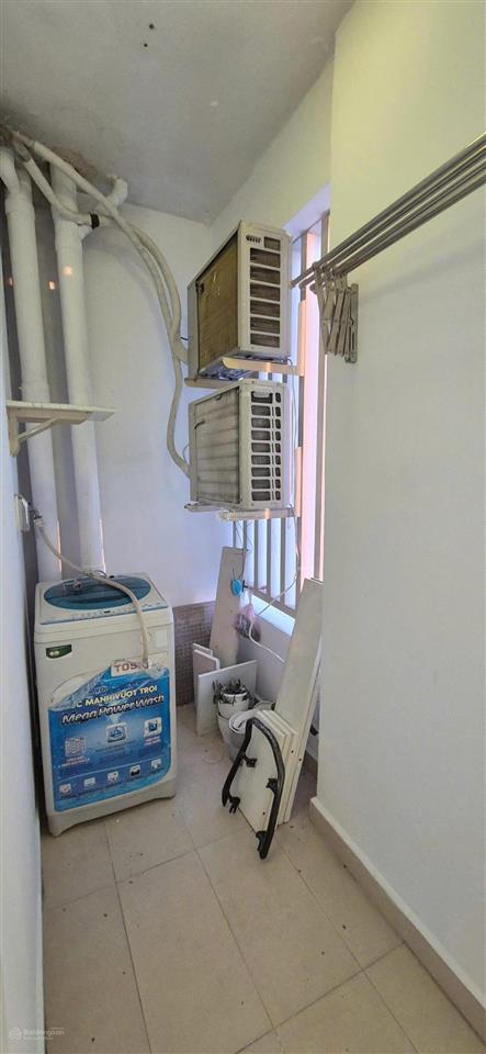 Cho thuê căn hộ 2 pn chung cư citi home, có máy lạnh, máy giặt, máy nước nóng.