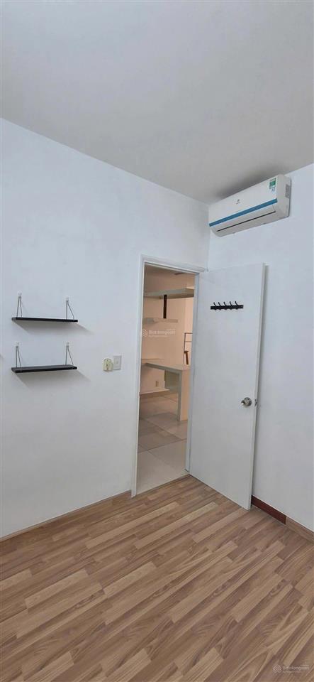 Cho thuê căn hộ 2 pn chung cư citi home, có máy lạnh, máy giặt, máy nước nóng.