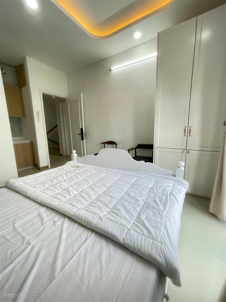 Cho thuê chdv trong kdc cát lái, gần c/c citi soho. đh công nghệ umt.