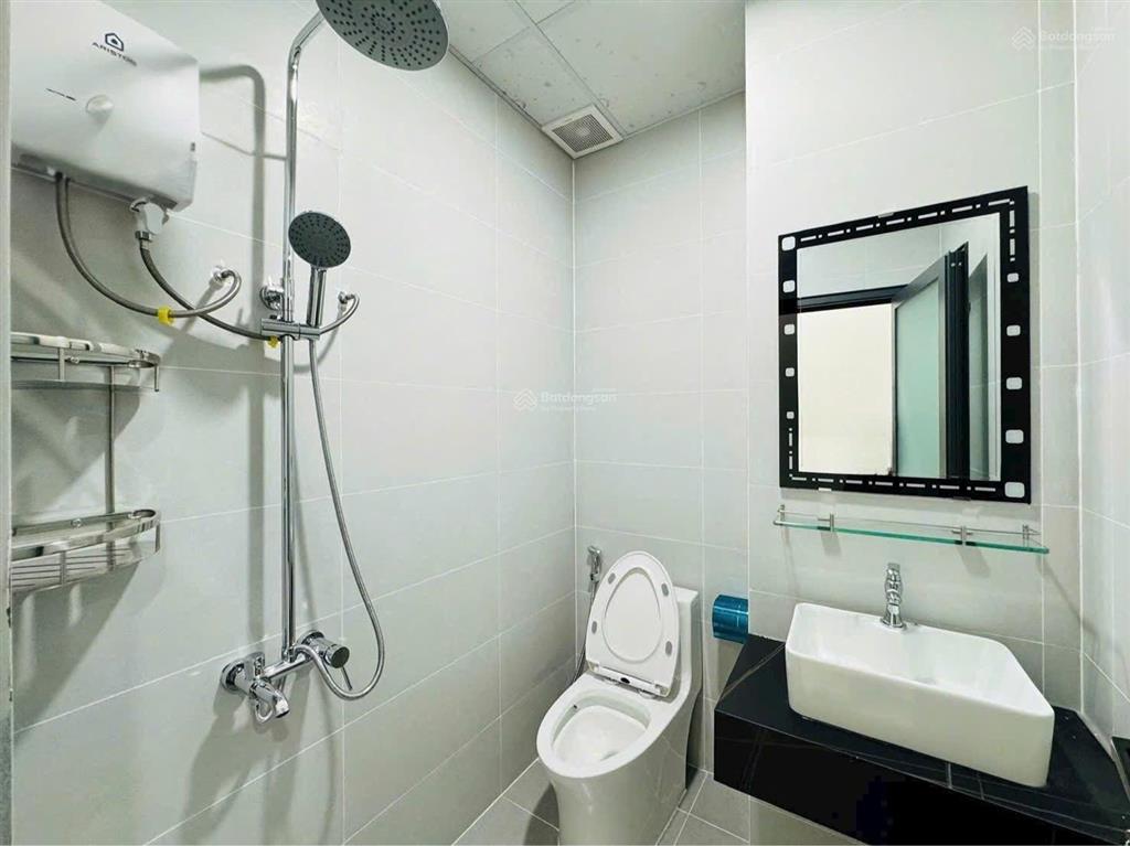 Cho thuê căn hộ lô 1 phòng ngủ tách rời bếp. gần đh công nghệ umt, cát lái.