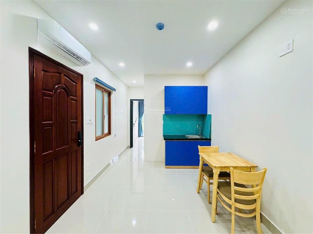Cho thuê căn hộ lô 1 phòng ngủ tách rời bếp. gần đh công nghệ umt, cát lái.