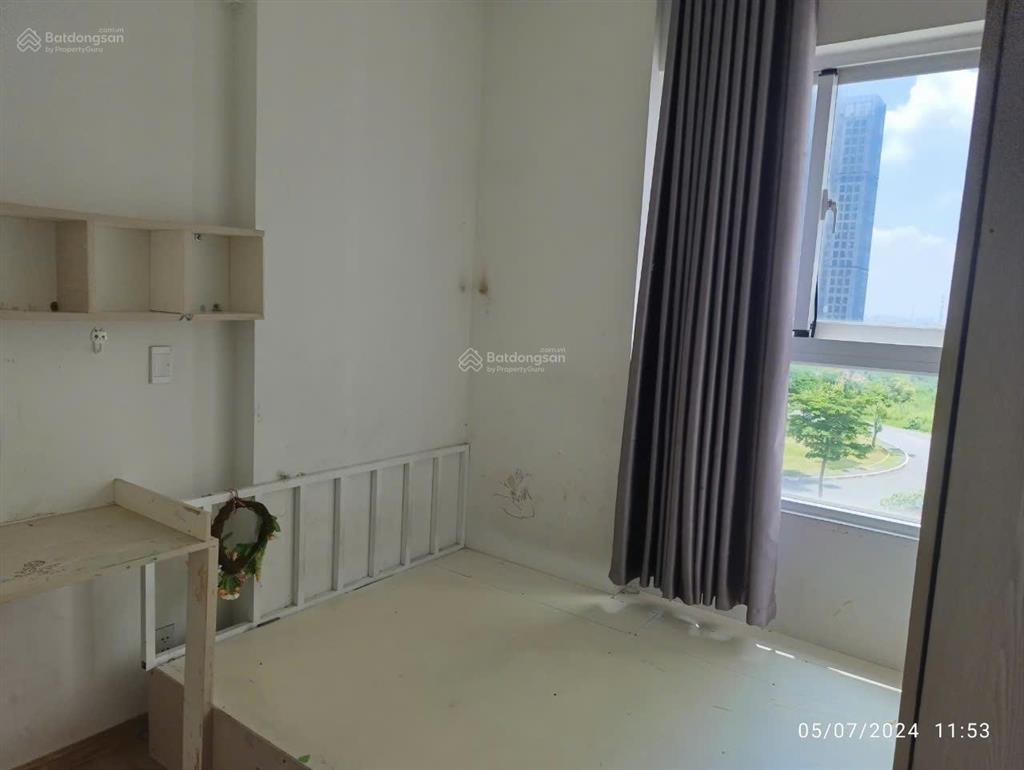 Cho thuê căn hộ 2 pn + 2 wc  có nội thất  giá rẻ bất ngờ.