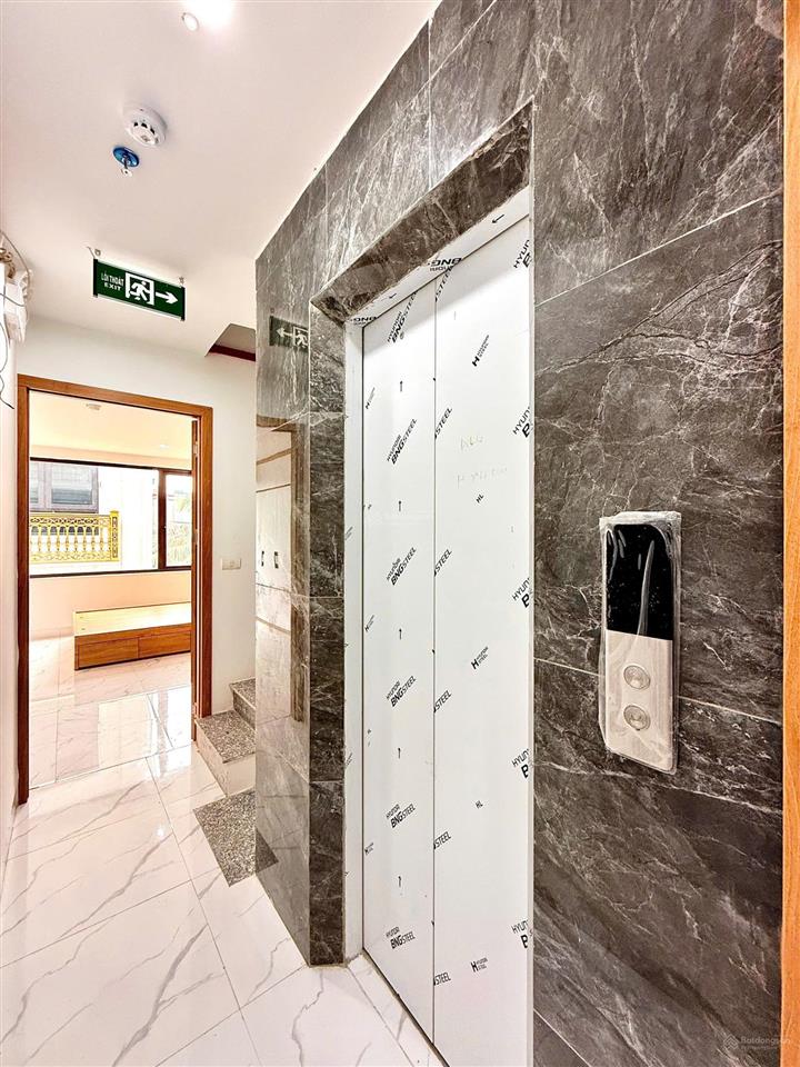 Bán ccmn trần đại nghĩa 55.3m2, vài bước ra phố, 6t thang máy, 10pkk, pccc xịn, dt 900tr, 14.5 tỷ