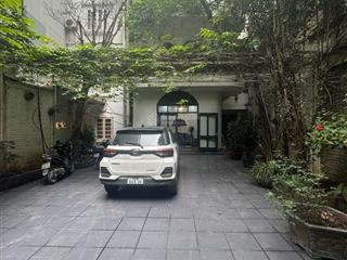 Chính chủ bán đất ( tặng nhà ) phố đội cấn ba đình, oto 7 chỗ vào nhà, 2 mặt thoáng, dân trí