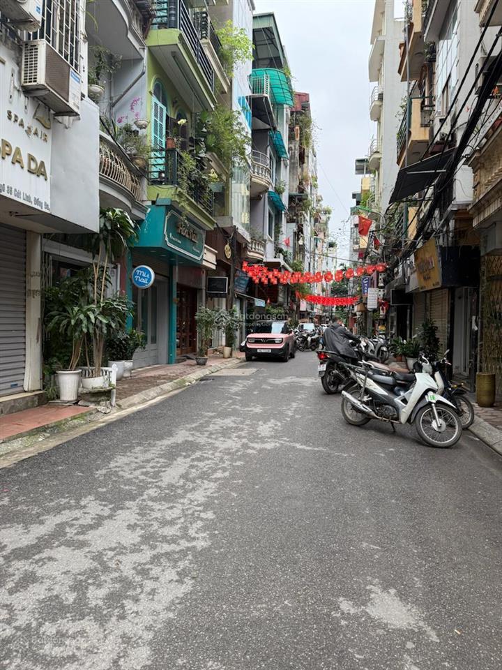 Bán đất tặng nhà  vị trí hot đống đa  sổ vuông đẹp gần sát phố  tiện ích bạt ngàn