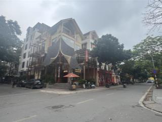 Lô góc 2 mặt phố nguyễn thị định  mặt tiền 33m  kinh doanh bất chấp  245 tỷ.