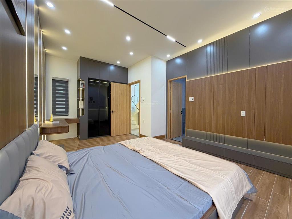 Cho thuê nhà nguyên căn hòa minh  liên chiểu  3 tầng full nội thất cao cấp  25 triệu/tháng