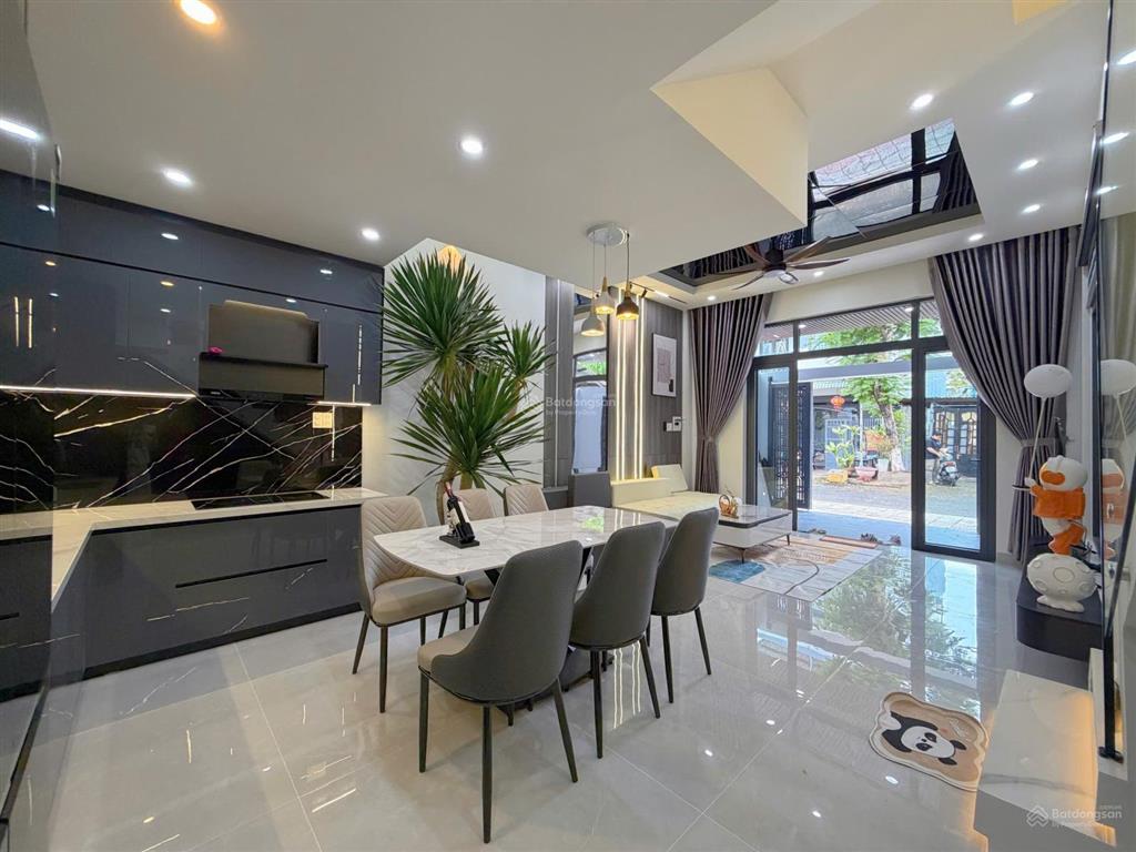 Cho thuê nhà nguyên căn hòa minh  liên chiểu  3 tầng full nội thất cao cấp  25 triệu/tháng