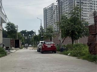 Thanh lí 141m bình yên hoà lạc mt 8m gần dh fpt, khu cnc, ql 21, trục chính chỉ 3,2 tỷ