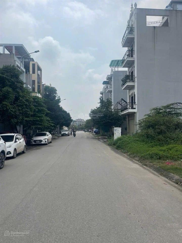 Bán nhanh lô 145m hạ bằng hoà lạc, gần đl thăng long, gần khu cnc, đh fpt chỉ 3,2 tỷ