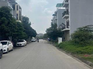 Bán nhanh lô 145m hạ bằng hoà lạc, gần đl thăng long, gần khu cnc, đh fpt chỉ 3,2 tỷ