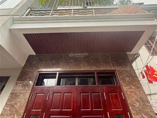 Bán nhà riêng 39,2 m2, 10,5 tỷ tại gia quất, p việt hưng, q.long biên, hà nội