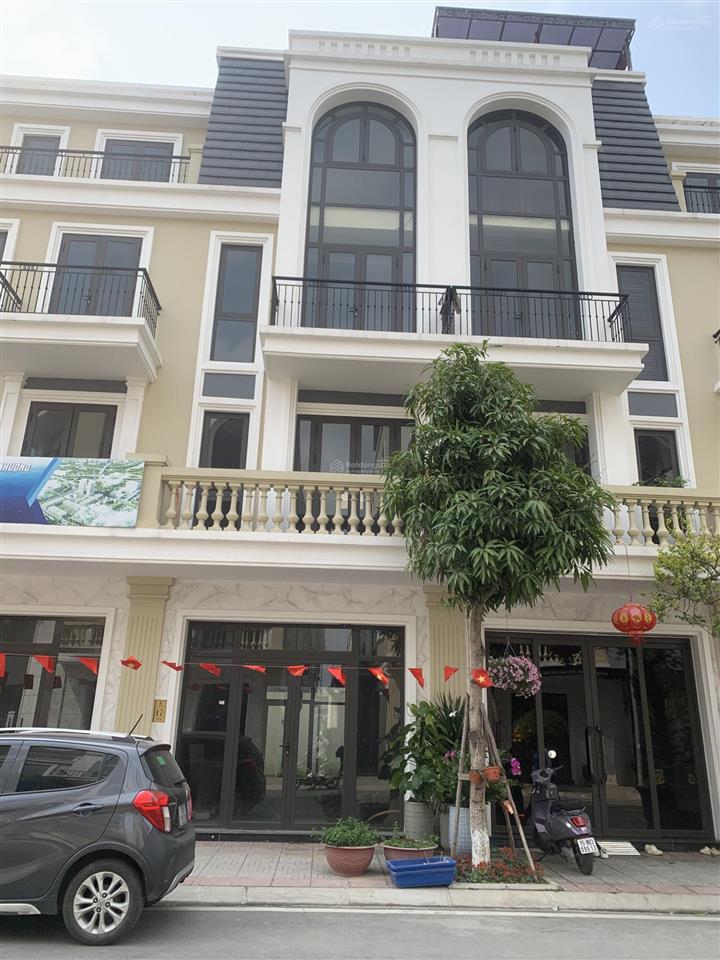Giảm giá cần bán nhanh căn nhà 4 tầng hướng đông nam, giá hời dự án golden point đồng hoà.
