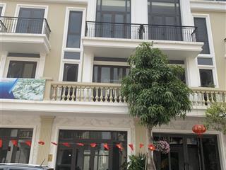 Giảm giá cần bán nhanh căn nhà 4 tầng hướng đông nam, giá hời dự án golden point đồng hoà.