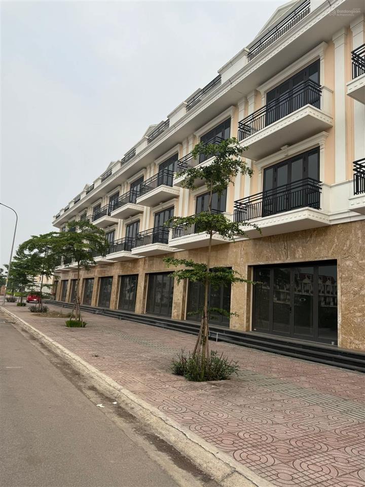 Nhận booking dự án mới shophouse 4 tầng chân đế 9 toà chung cư, kinh doanh cho chuyên gia thuê ngay