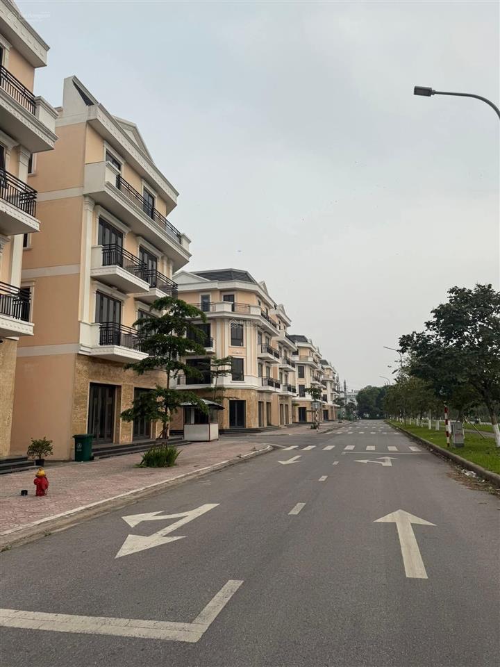 Nhận booking dự án mới shophouse 4 tầng chân đế 9 toà chung cư, kinh doanh cho chuyên gia thuê ngay