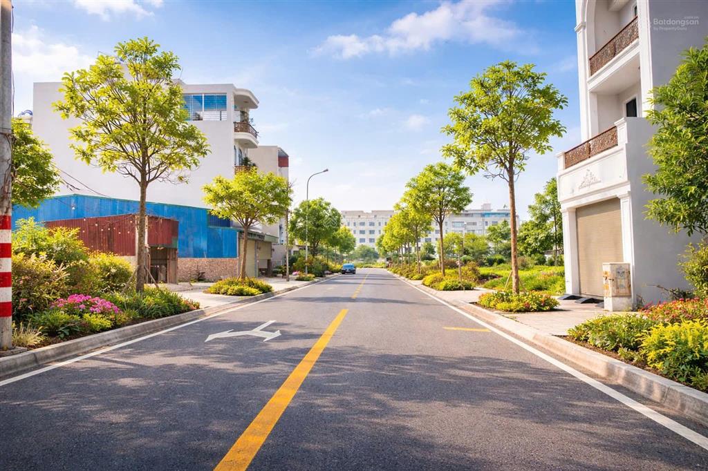 Bán đất nền trong khu đô thị đẹp như mơ, ngày sát cạnh trường đại học luật, ngoại thương.