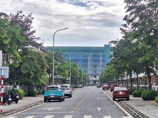 Bán shophouse 3 tầng trong khu đô thị singgapor, 2 mặt tiền thoáng đẹp, kinh doanh cho thuê đc ngay