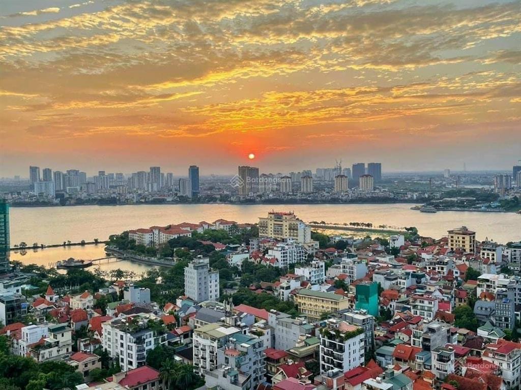Cc bán nhanh căn 3 ngủ góc 146m view phố đi bộ đặng thai mai nội thất đầy đủ giá 2xtỷ 0914 772 ***
