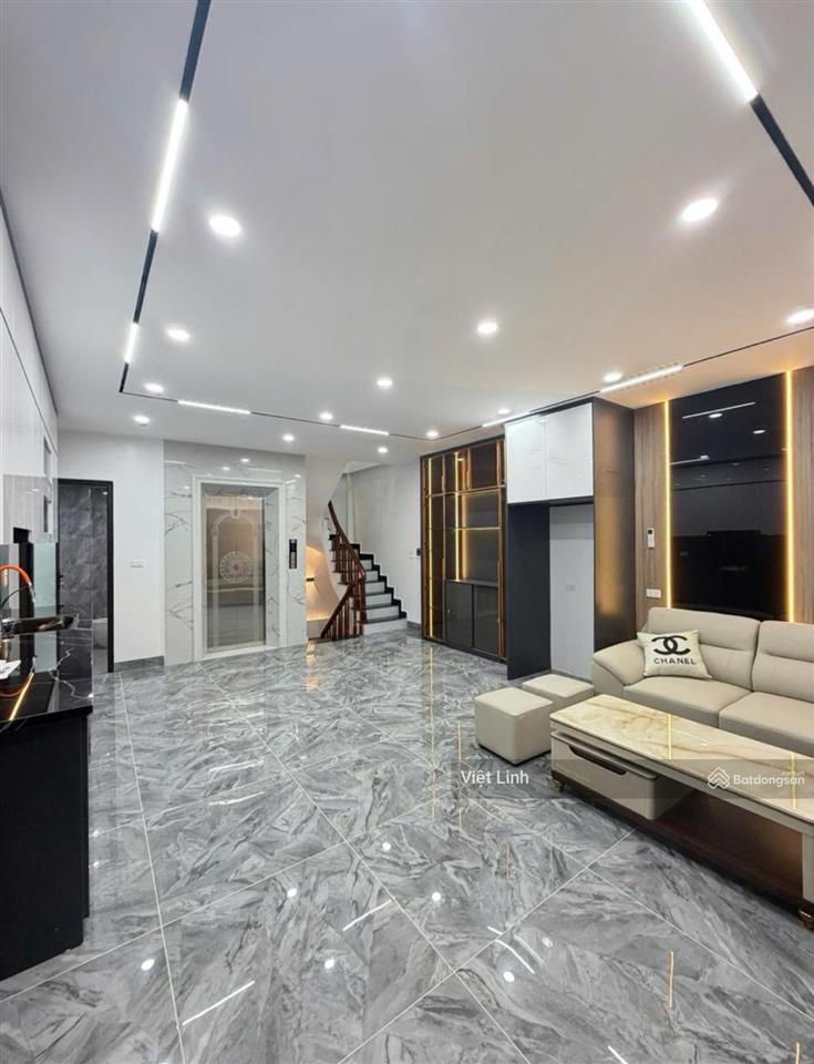 Mặt phố hoàng mai 6 tầng thang máy mt 5m giá 17.9 tỷ