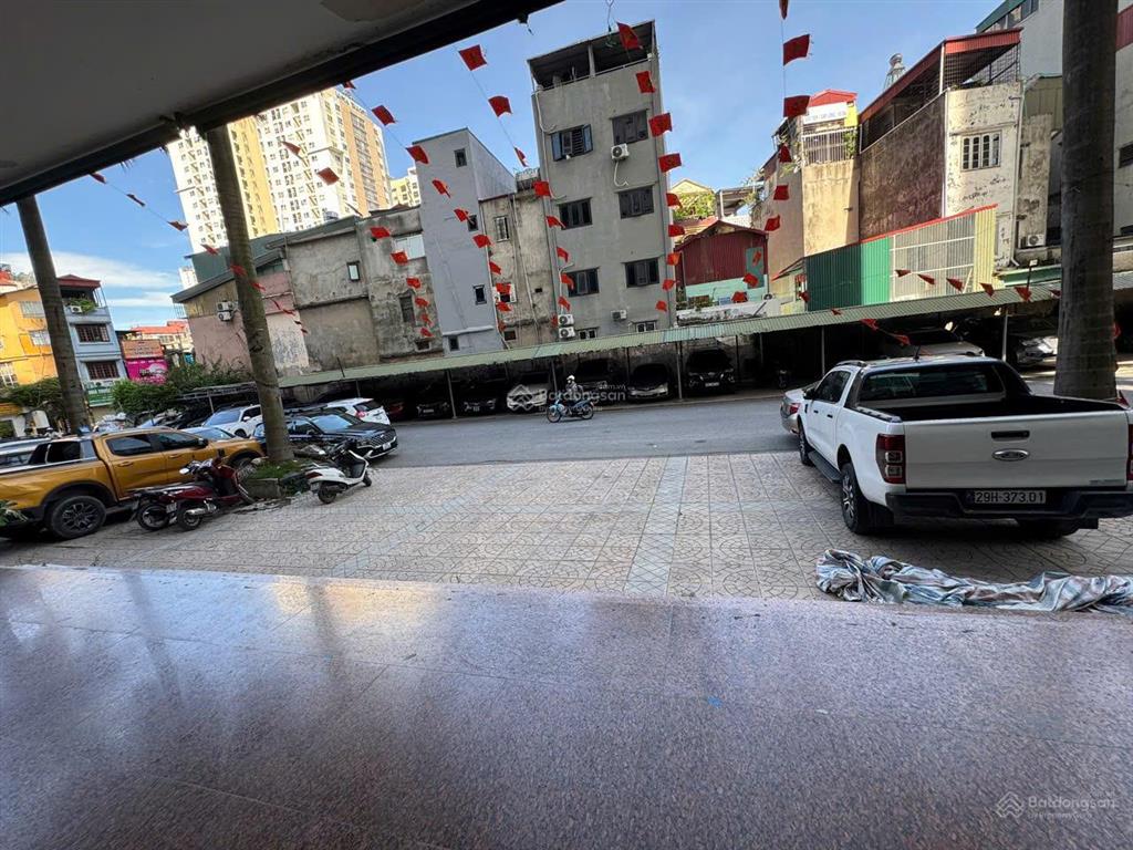 Cho thuê mặt bằng 410m² vuông vức, lý tưởng làm siêu thị, nhà trẻ, trung tâm anh ngữ