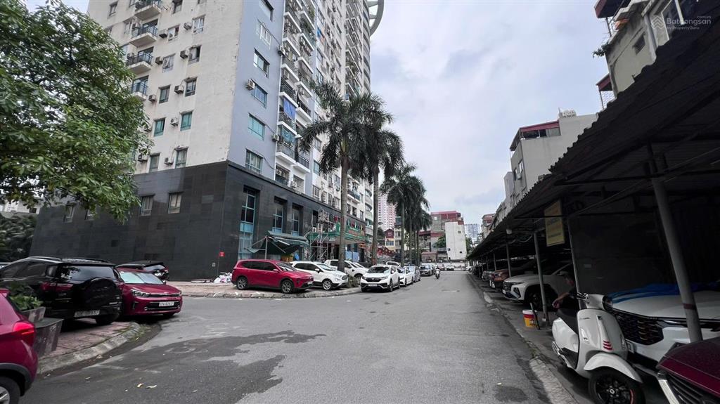 Cho thuê mặt bằng 410m² vuông vức, lý tưởng làm siêu thị, nhà trẻ, trung tâm anh ngữ