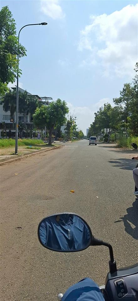 Bán gấp đất nền sổ đỏ 5 x 23.5 đã có sổ kdc phú xuân giá 63tr thương lượng, bao thủ tục sang sổ