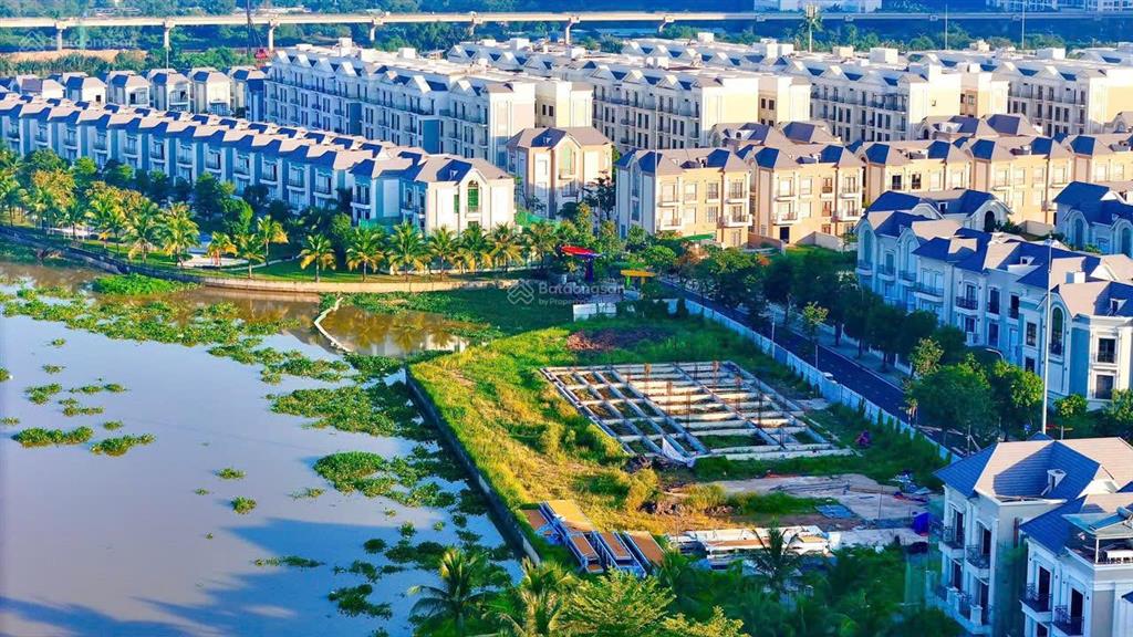 Bán lỗ sâu nhà phố manhattan glory 16,5 tỷ, phù hợp ở kết hợp kinh doanh, vinhomes grand park q9