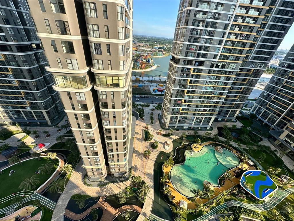 Căn hiếm  the beverly studio dt 35m2 giá 2,3 tỷ  hỗ trợ lãi suất 6%, mua trực tiếp cđt vinhomes .