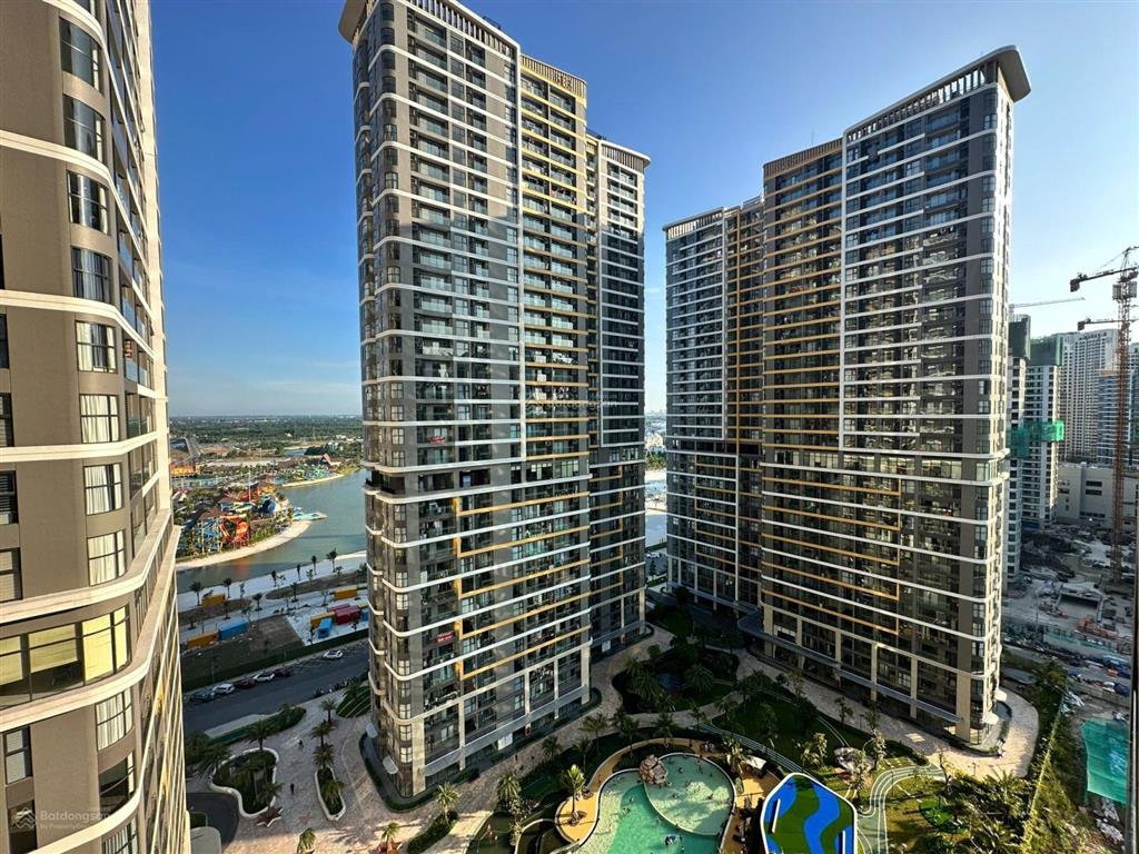Căn hiếm  the beverly studio dt 35m2 giá 2,3 tỷ  hỗ trợ lãi suất 6%, mua trực tiếp cđt vinhomes .