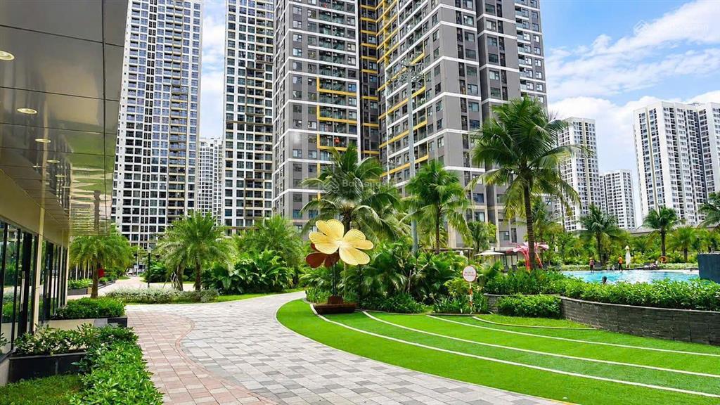 Bán căn 2pn 1wc | the rainbow + dt 59m² | giá 2,5 tỷ | tặng kèm nội thất | vinhomes grand park