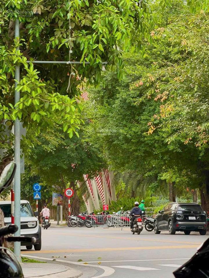 Giá bán nhanh cụm s5 the rainbow | giá 2,4 tỷ | căn 2pn dt 59m2 | vinhomes grand park