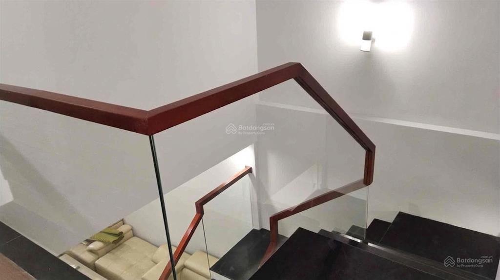 Nhà phố cách biển mân thái 150m