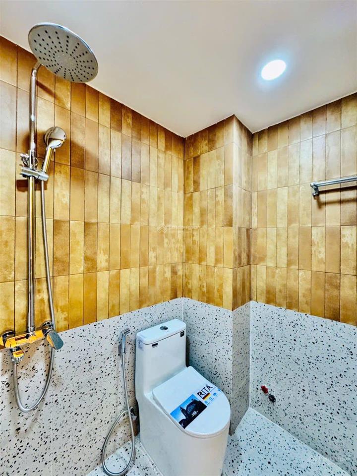 Hẻm 1/ đường ngô quyền, p8, q10 dt 86.5m² hẻm 8m hđ thuê 19tr/th hẻm 8m sổ hồng riêng