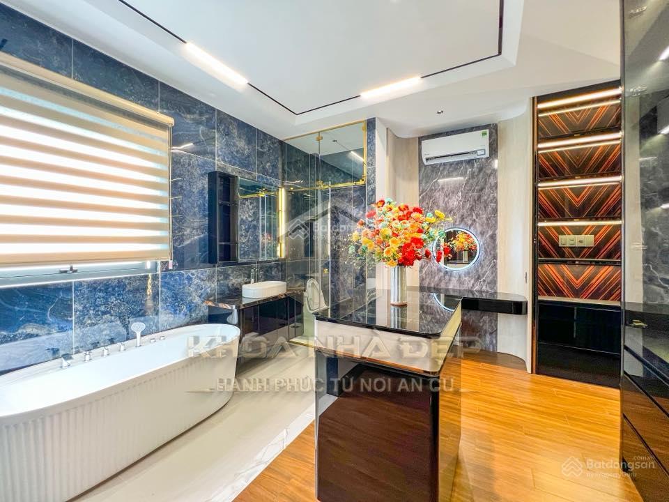 Chú duy cần bán nhà nguyễn xí p26 bình thạnh hđ thuê 19tr 80m2 hẻm 6m sổ hồng riêng