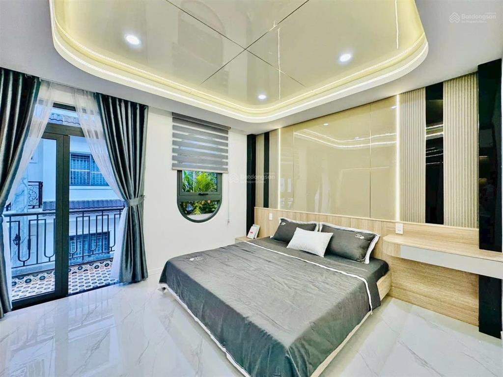 Căn nhà bán gấp diện tích khủng 70m2 giá 2tỷ850tr ở q3 phạm ngọc thạch hẻm 6m hđ thuê 19tr shr