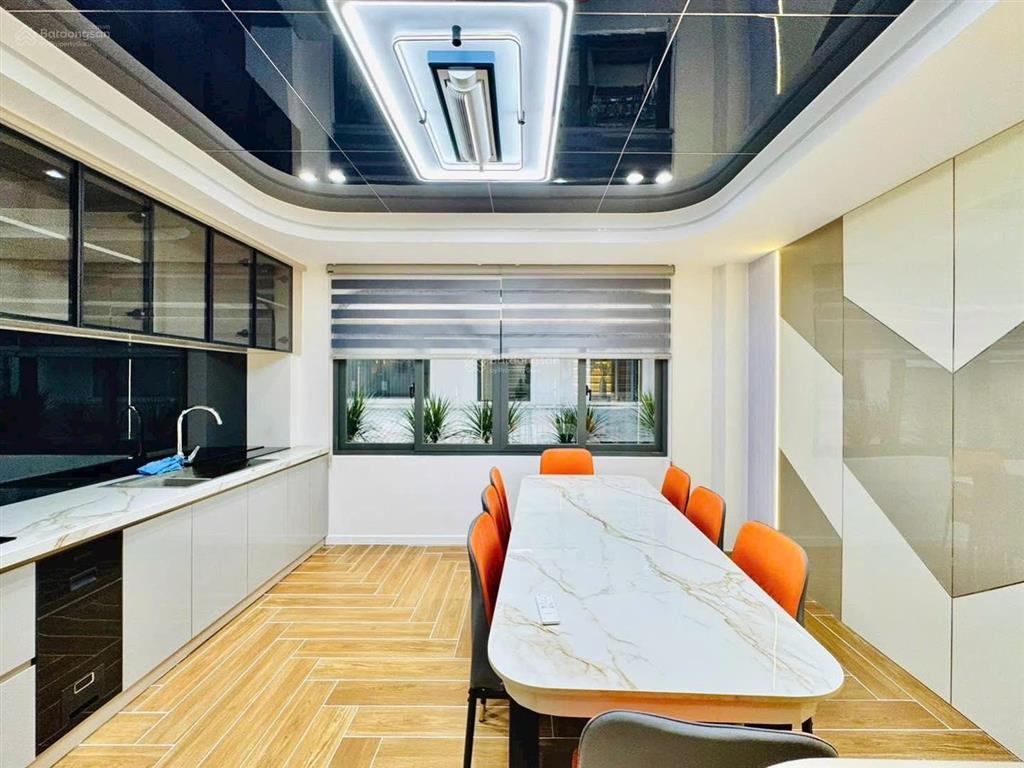 Căn nhà bán gấp diện tích khủng 70m2 giá 2tỷ850tr ở q3 phạm ngọc thạch hẻm 6m hđ thuê 19tr shr