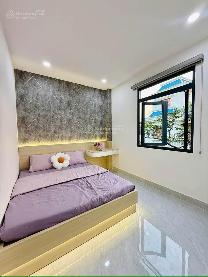 Bán nhà cho cô 9 giá 2tỷ750tr thạnh lộc, q12, hẻm 7m, dt 51,9m2 hđ thuê 19tr/th. sổ hồng riêng
