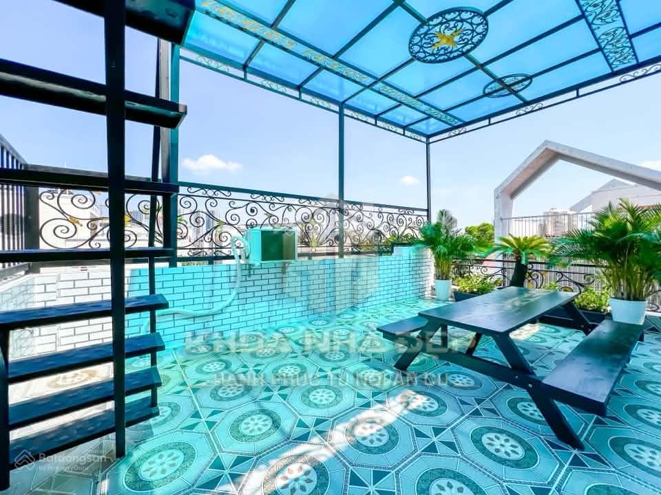 Sở hữu ngay căn nhà nằm ở trung tâm phan văn trị, bthanh. dt 75m2, hẻm 6m. shr