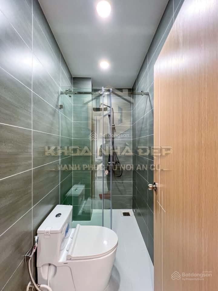 Sở hữu ngay căn nhà nằm ở trung tâm phan văn trị, bthanh. dt 75m2, hẻm 6m. shr