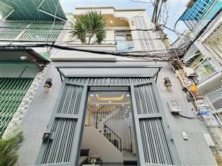 Nhà nhu cầu đầu tư ở nguyễn trọng tuyển, quận phú nhuận. dt 75m2, hẻm 6m hđ thuê 19tr. shr
