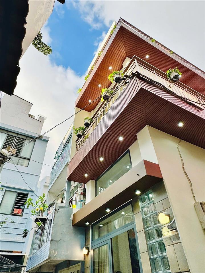 Bán gấp nhà đẹp vị trí ở hồ biểu chánh giá 2tỷ850tr, phú nhuận dt 69m2 hẻm 6m, hđ thuê 18tr/th shr